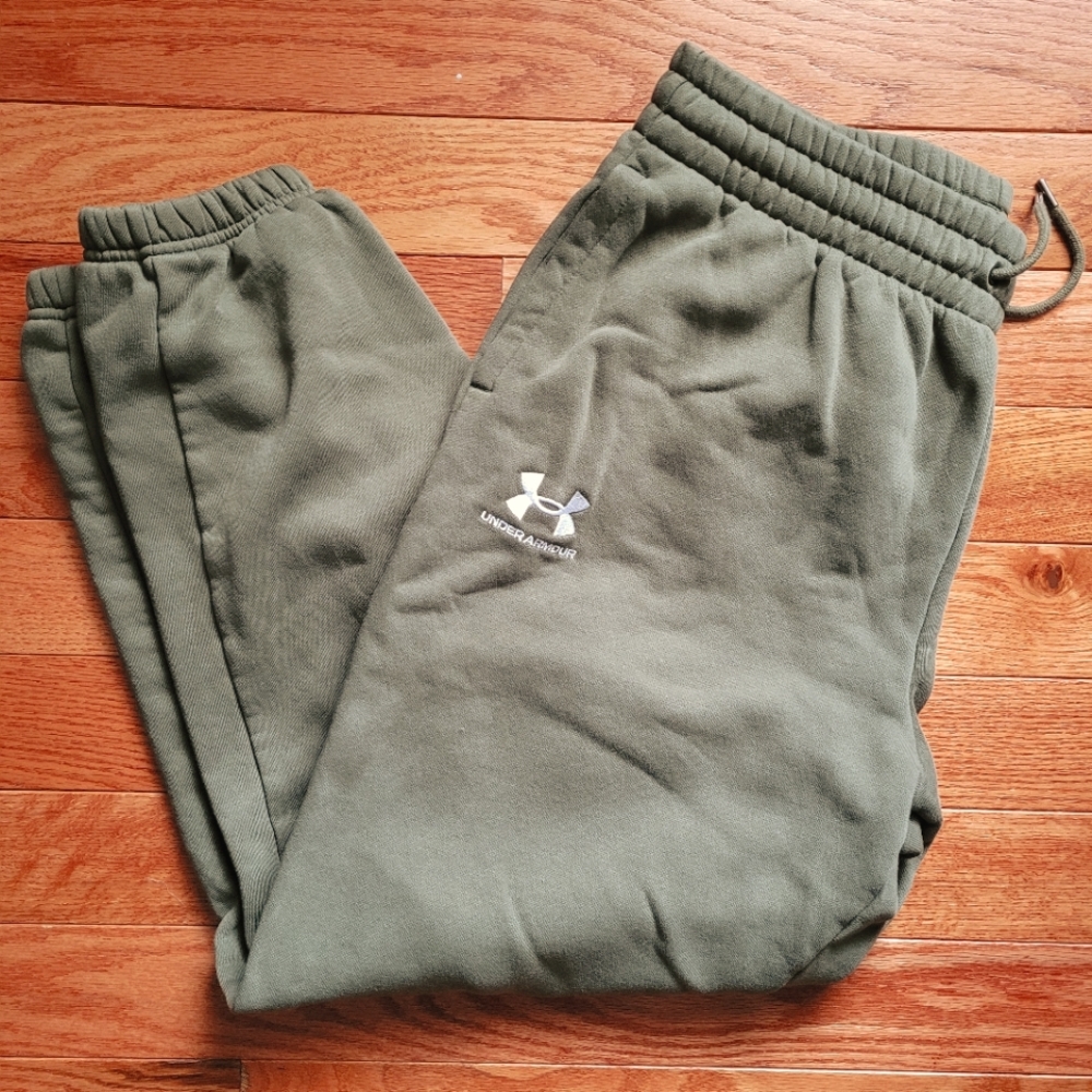 Womens tall army green under armor sweat pants